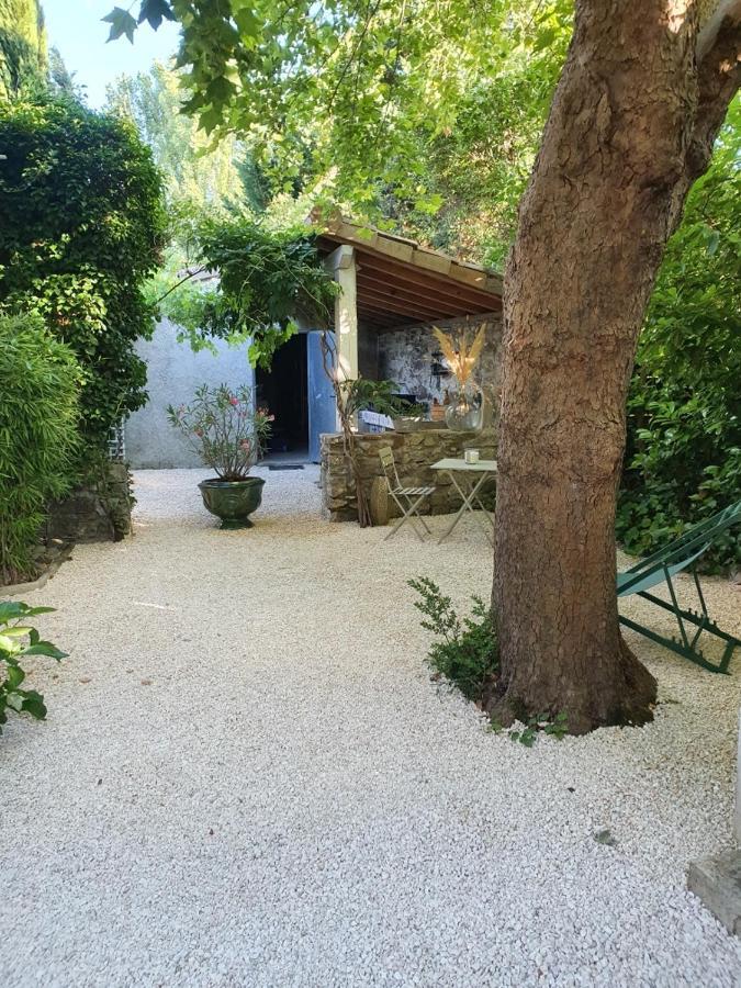 Jas De Berrias Chambre D'Hote Exterior photo