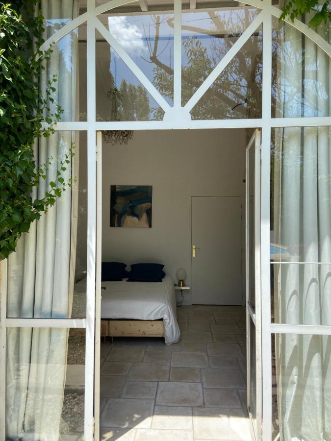 Jas De Berrias Chambre D'Hote Exterior photo